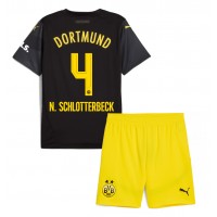 Borussia Dortmund Nico Schlotterbeck #4 Replika babykläder Bortaställ Barn 2024-25 Kortärmad (+ korta byxor)